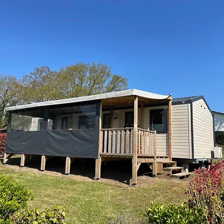 Camping Les Brillas Les Moutiers Exterior photo