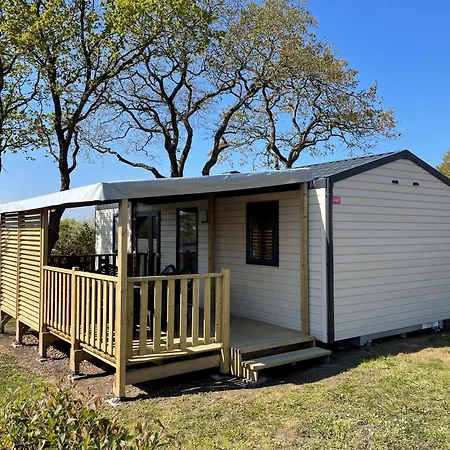 Camping Les Brillas Les Moutiers Exterior photo