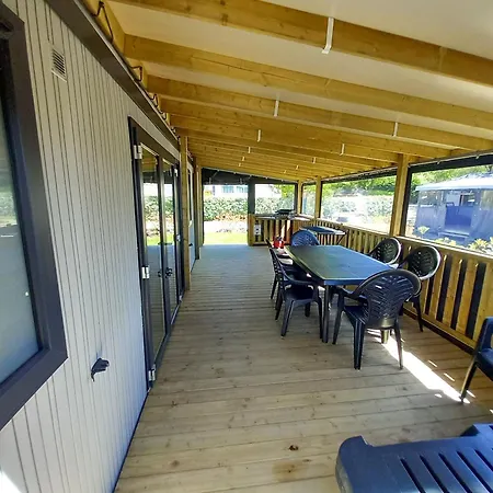 Camping Les Brillas Les Moutiers Exterior photo